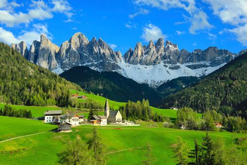 Traveler of Lost City: Dolomites & Verona