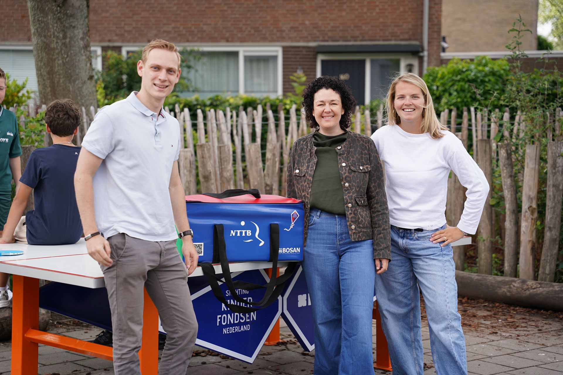 Opening tafeltennistafel Waddinxveen