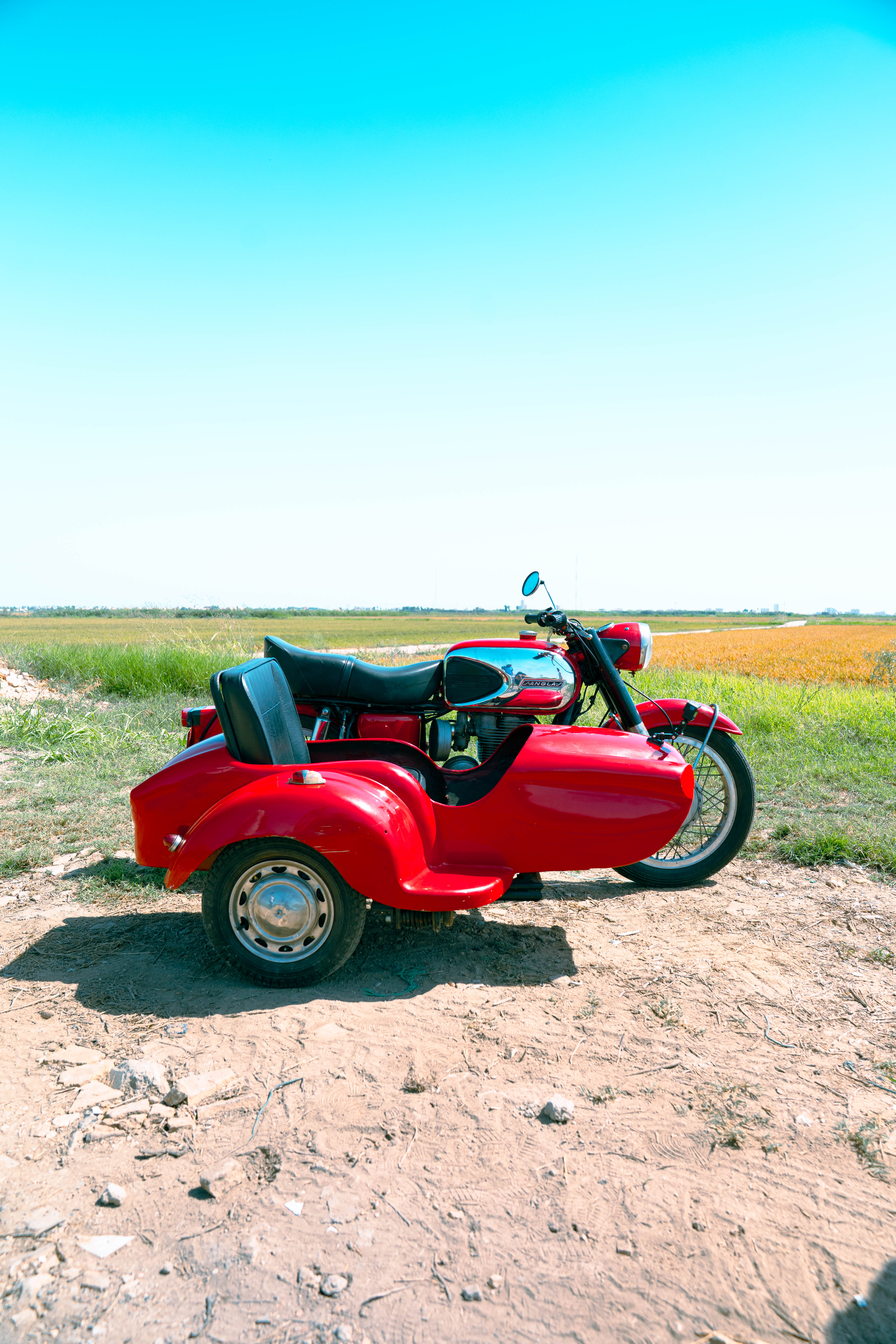 Sanglas 400T con sidecar del capítulo de Adrián Cruces
