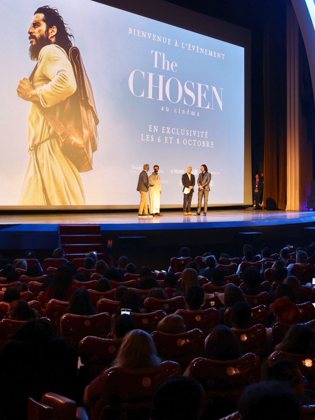 Une salle de cinéma pleine lors d'une séance organisée pour l'avant-première de The chosen