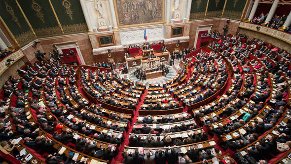 Requêtes auprès de la présidence de l'Assemblée nationale et du Sénat 6544eecc888e6e753354649a