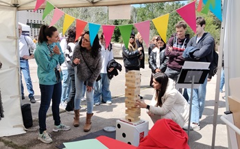 Estand a la fira de La Comunitària