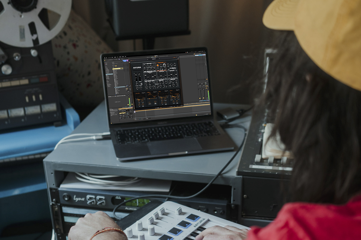 MiniBrute V Lifestyle