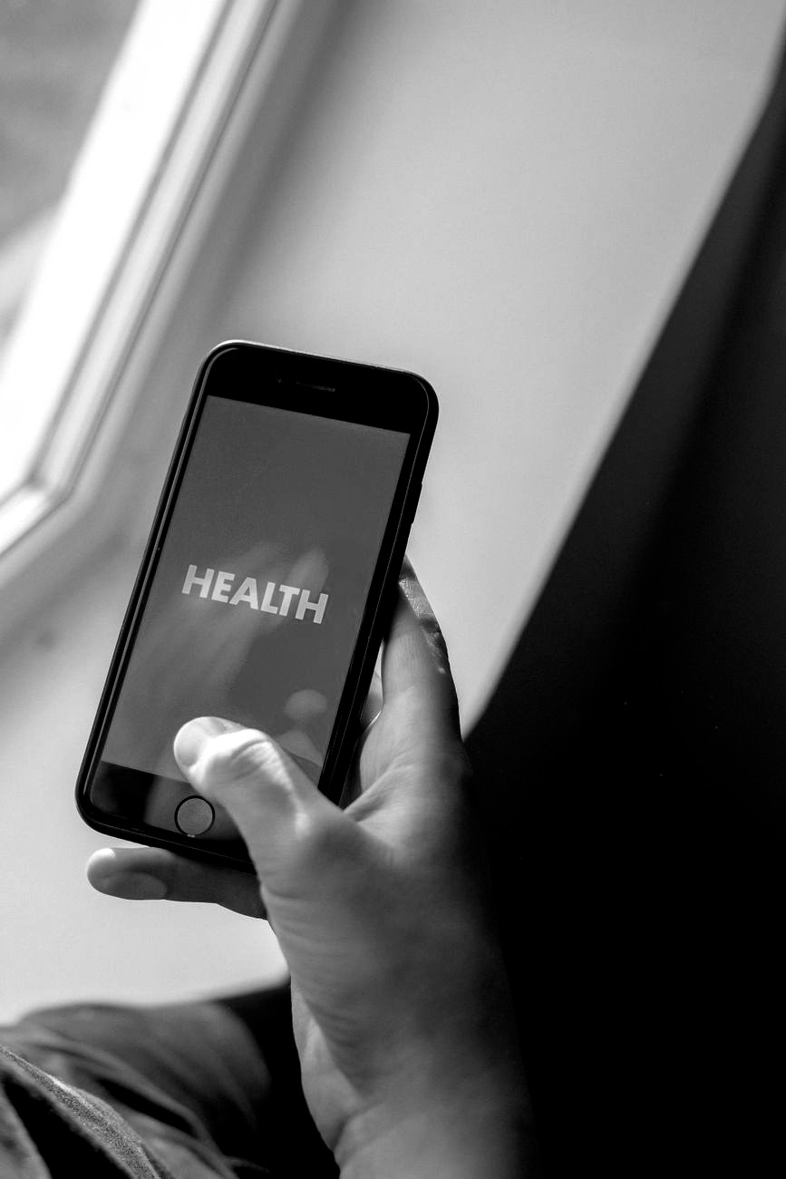 health écrit sur un smartphone 