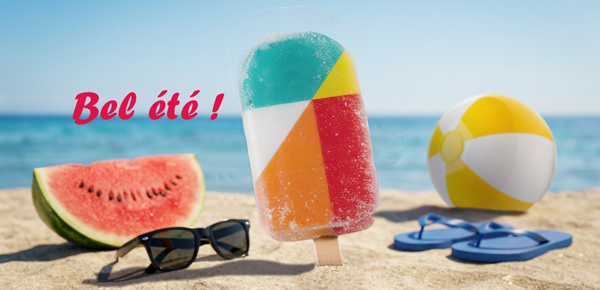 Plage avec une glace aux couleurs du Cariforef et le message "Bel été!"