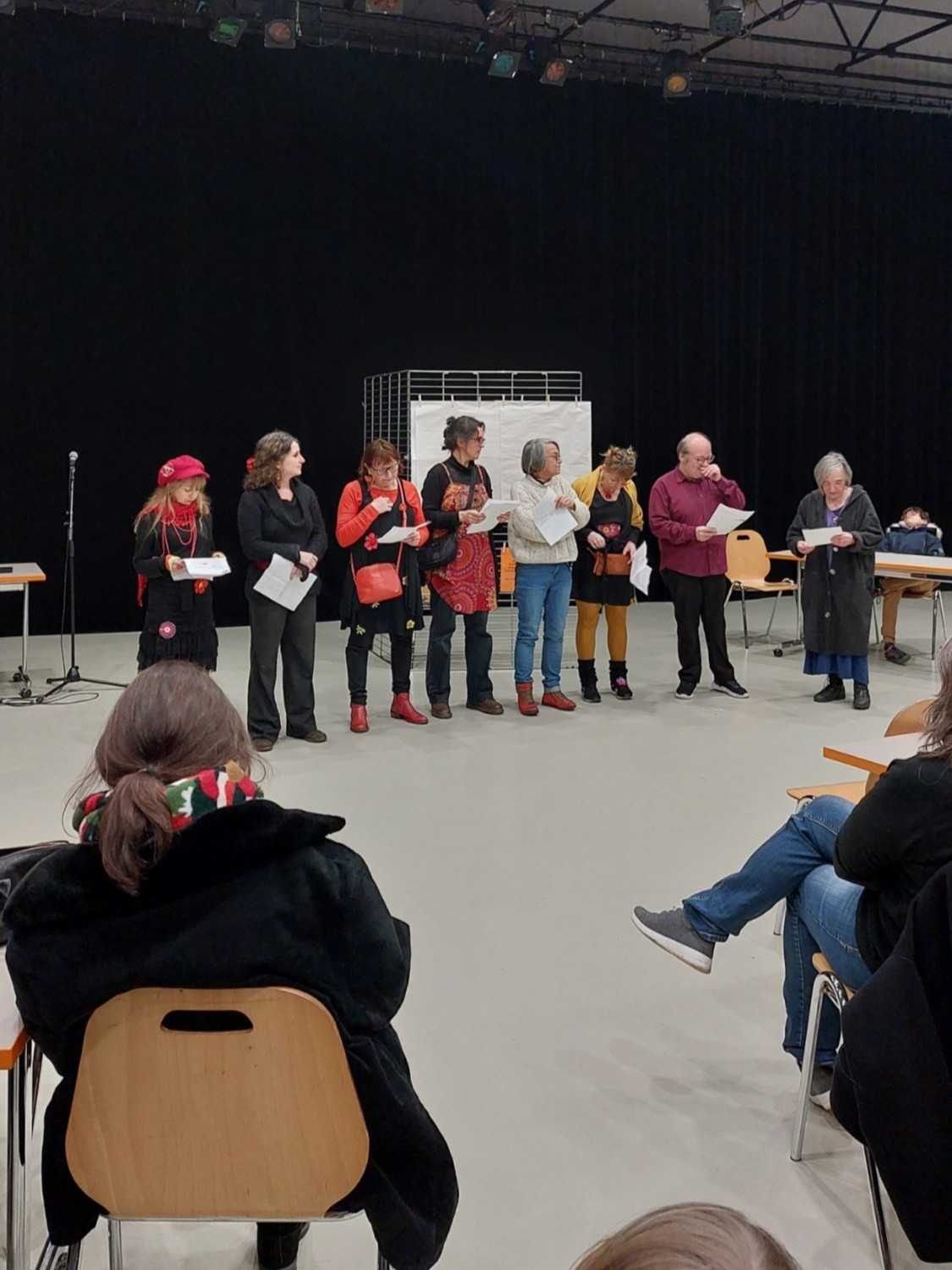 Lecture des témoignages de victimes de racisme