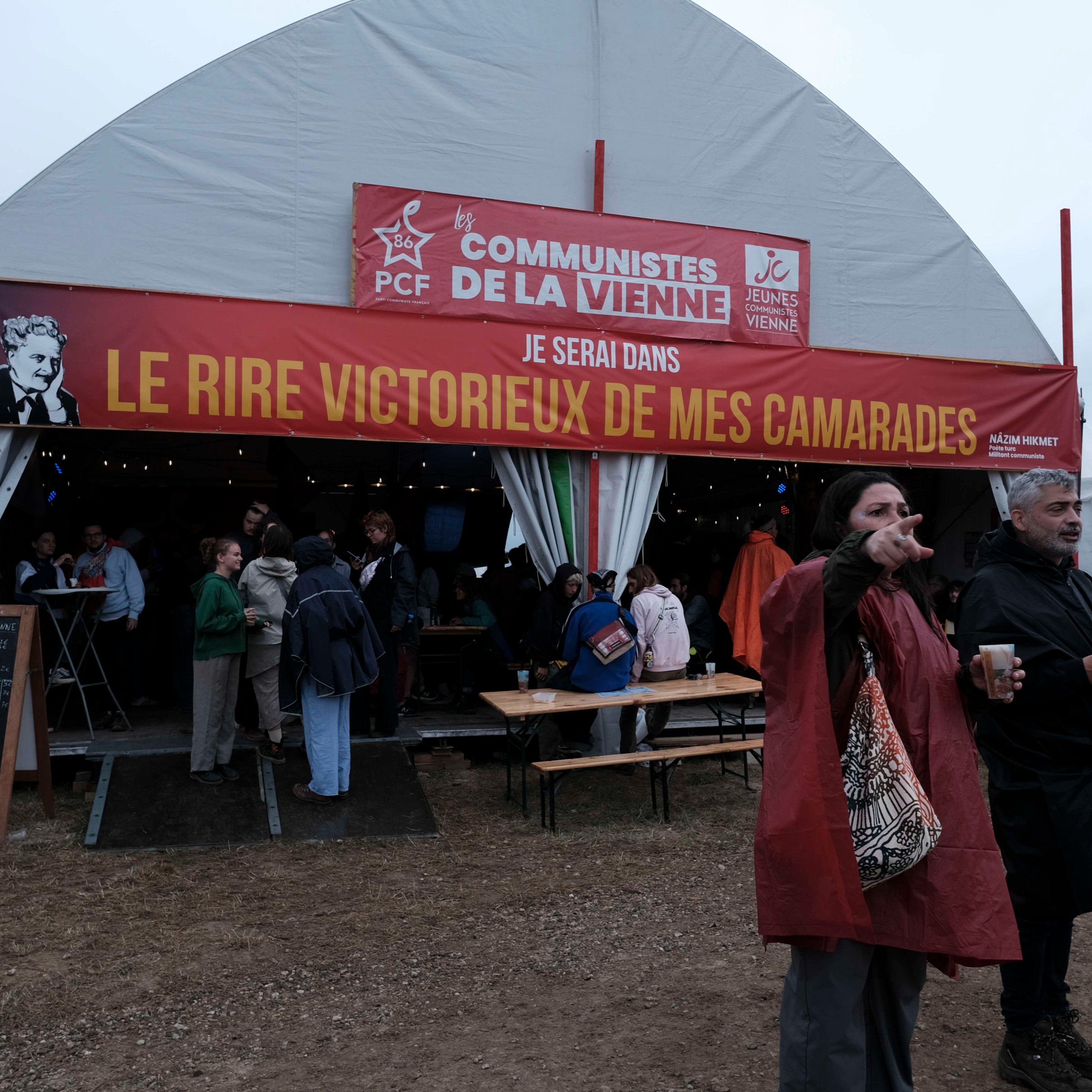 Stand du PCF de la Vienne