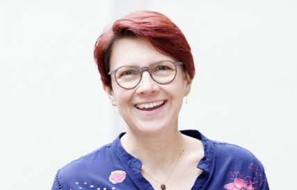 Lachende Frau