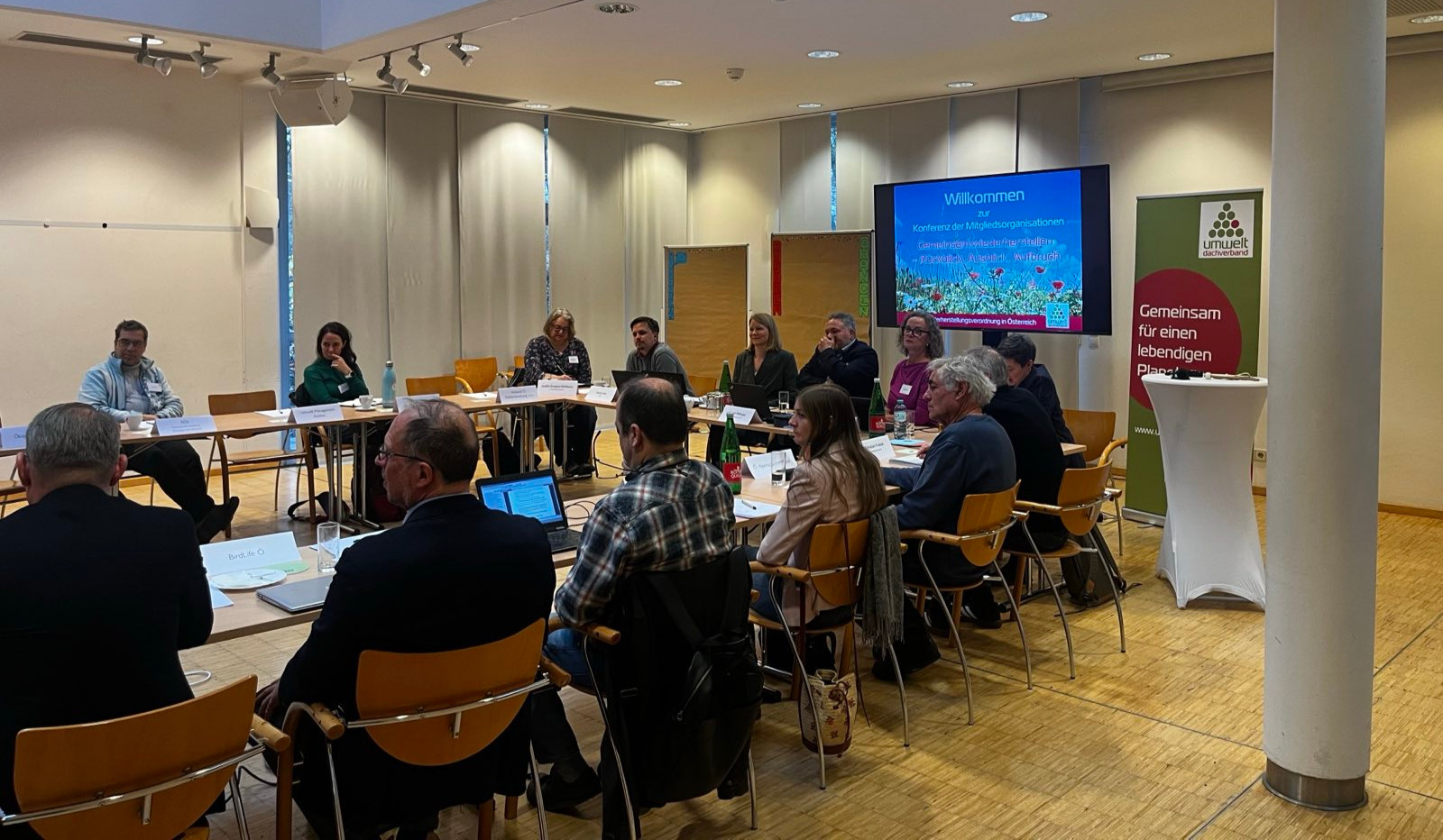 Konferenztisch