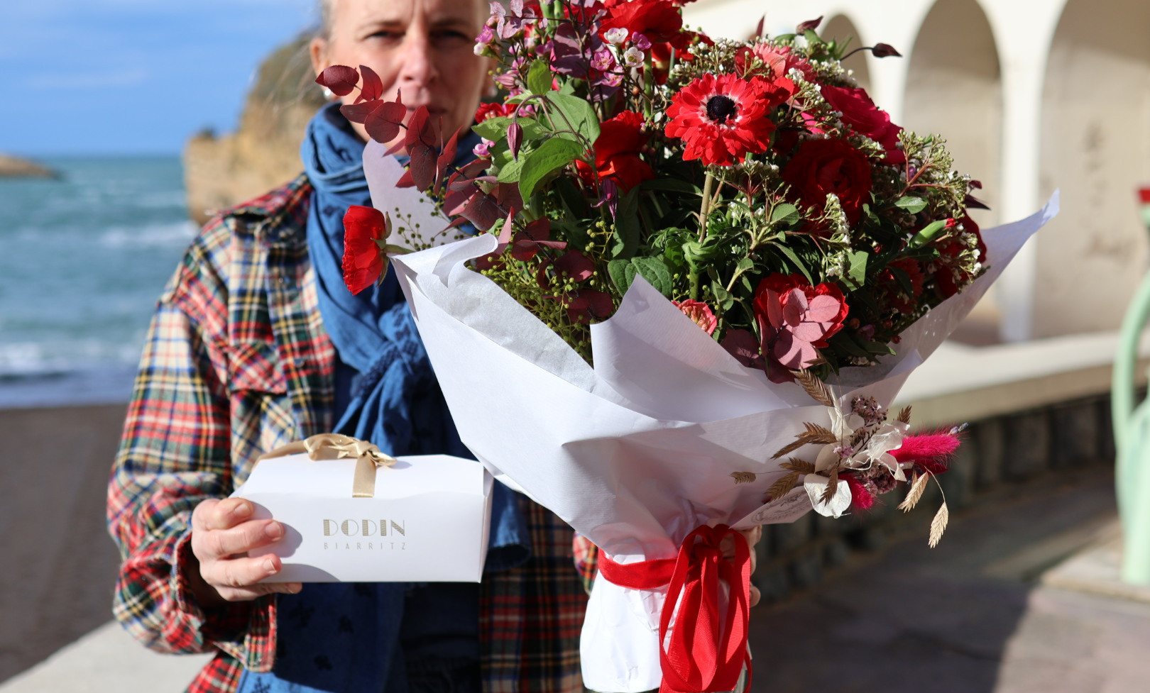 Bouquet Saint-Valentin et coffret Dodin — La Lunaire Biarritz