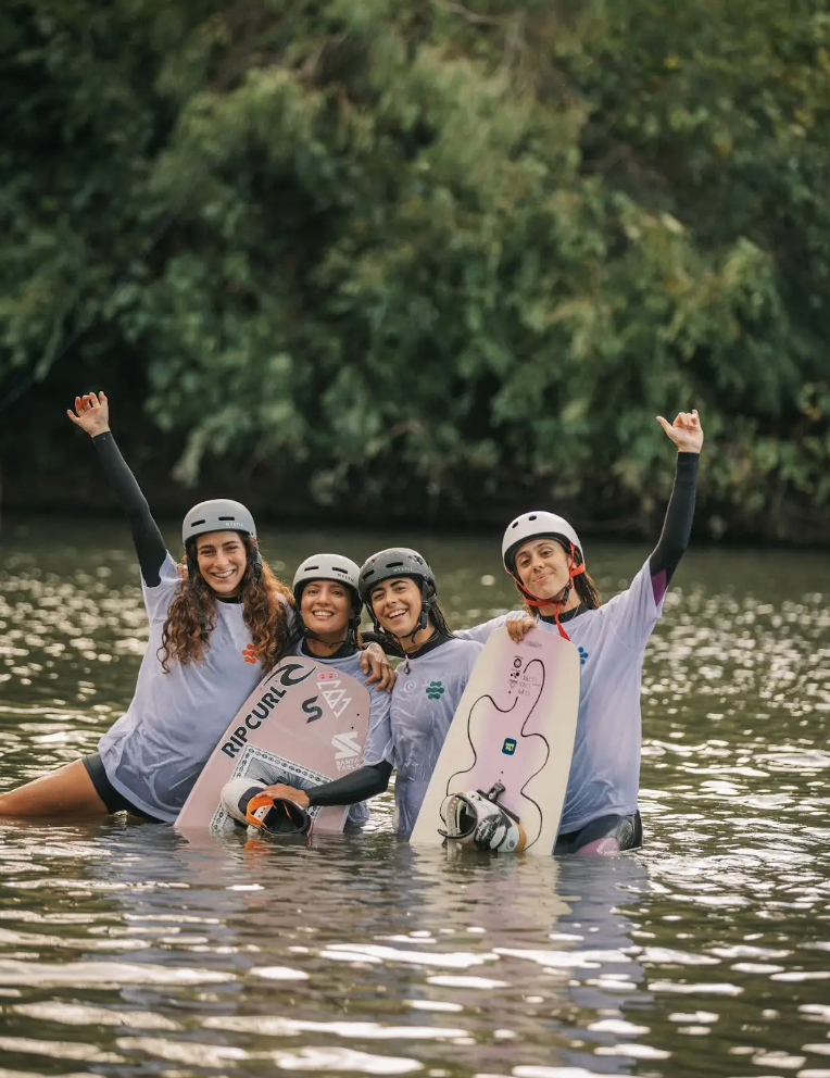 The Haive - chicas