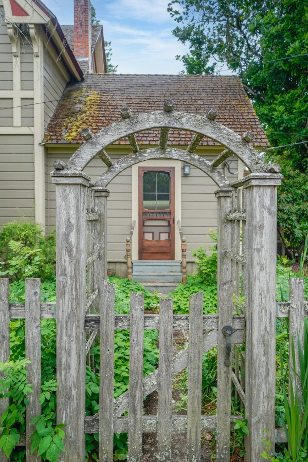 Coastal property photographed with its ocean setting